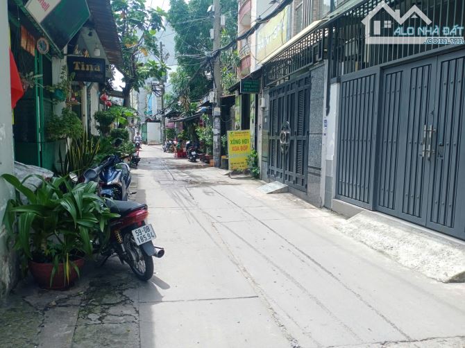 BÁN NHÀ 92M2, HẺM XE HƠI ĐƯỜNG TRỊNH ĐÌNH TRỌNG - TÂN PHÚ, 9.5 TỶ