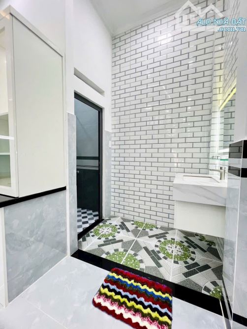 4❌18m, BÁN NHÀ 2 TẦNG, ĐƯỜNG 10M, LÂM THỊ HỐ, TCH, Q.12, 5 TỶ HƠN - 3