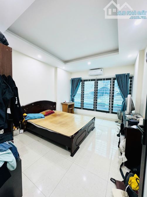 🏠 BÁN NHÀ 5 TẦNG PHỐ GIA THƯỢNG – LONG BIÊN Ô TÔ 7 CHỖ ĐỖ CỬA - 3