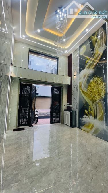 💰11, 5Tỷ Diện Tích 4,7×18 × 6 Tầng Có Thang Máy  Đường Trần Thị Năm P- Trung Mỹ Tây Q12 - 3