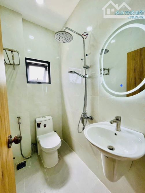 HÀNG HIẾM, ngay Lê Văn Sỹ, Quận 3 [50m2] nhỉnh 4.39 tỷ, Sổ Hồng chính chủ, LH ngay - 3