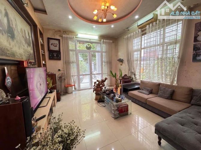KHU ĐÔ THỊ Văn Quán Hà Đông  Dt 231m2,  4Tầng, Mt 10 m, giá 50 tỷ - 3