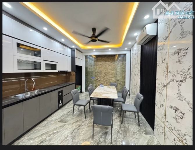 Cần bán nhà Lê Trọng Tấn 6tầng thang máy full nội thất. - 3