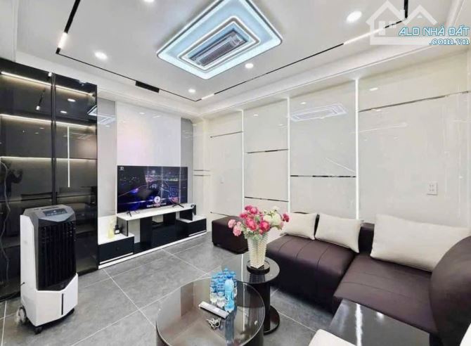 MUA BÁN NHANH NHÀ ĐẸP LÝ VĂN PHỨC, QUẬN 1.5TỶ410/ 63M2(4,5x14M) - 3