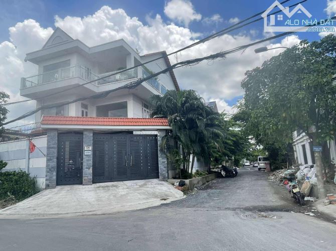 Đất bán khu biệt thự đường số 44 Hiệp Bình Chánh Thủ Đức DT: 238m2 chỉ nhỉnh 80triệu/m2 - 3