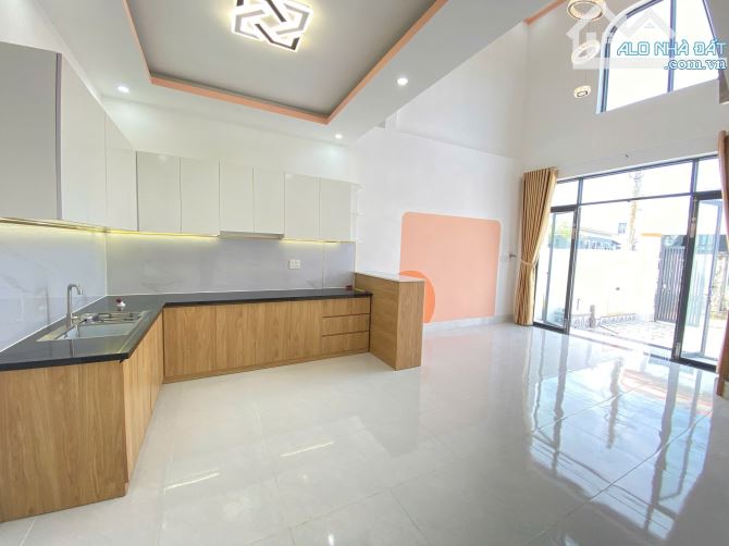 NHÀ TRUNG TÂM ĐẤT ĐỎ- Cách 40m ra TL44A - CÁCH CHỢ 300M - MẶT TIỀN BÊ TÔNG Ô TÔ THÔNG THOÁ - 3