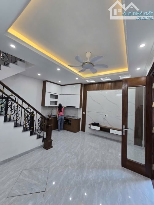 Thụy phương cách 1 nhà ra phố  gần chợ , trường học các cấp - 3