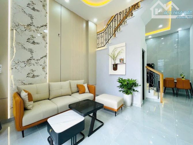 Bán Nhà HXH Phường 14 Gò Vấp 2 Tầng, 32 M², Ngang 4m, Giá 3.95 Tỷ TL - 3
