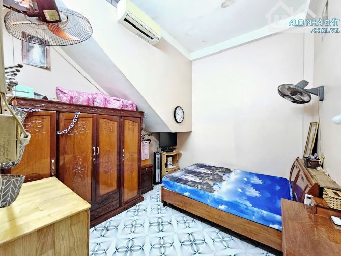 Bán nhà 1 trệt 1 lầu sổ riêng thổ cư góc 2 mặt tiền p. Tân Hoà - 3