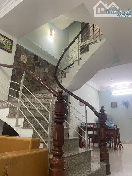 Bán nhà 4 tầng mới xây khung bê tông - 3
