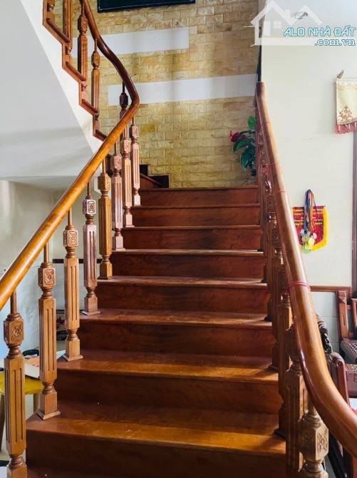 Chính chủ cần bán nhanh căn nhà 2 tầng mặt tiền đường Cách mạng tháng 8.khuê Trung cẩm lệ - 3