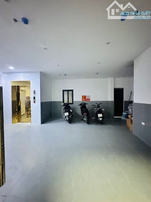 Lò Đúc ,diện tích 55m. Từ tầng 2 là 59m.  5tầng. MT 7.7m. 16 tỷ Hai Bà Trưng - 3