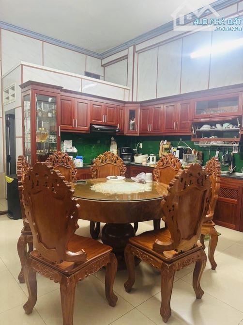 Bán Nhà 3 Tầng Dĩ An.90m2. Đường 8M,Shr Hoàn công đủ. - 3