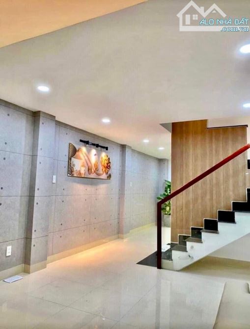 Bán nhà 5 tầng BTCT Hà Huy Giáp, Phường  Thạnh Lộc Q12-63m2(4x17) - 3
