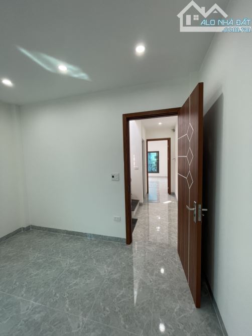 Bán nhà Liên Mạc 4 tầng 4 ngủ giá nhỉnh 5 tỷ - 3