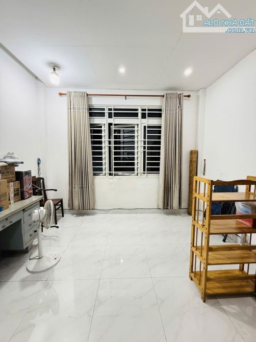 Lê Đức Thọ - Gò Vấp - 46m2 - 2 Tầng - 5.4 tỷ - Hẻm Ô tô - Hoàn công - SHR - 3