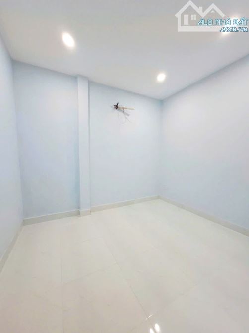 Hàng Thơm nhà Thoại Ngọc Hầu 60m2 hẻm 6m 1 sẹc,2 Tầng Nhỉnh 4 tỷ - 3