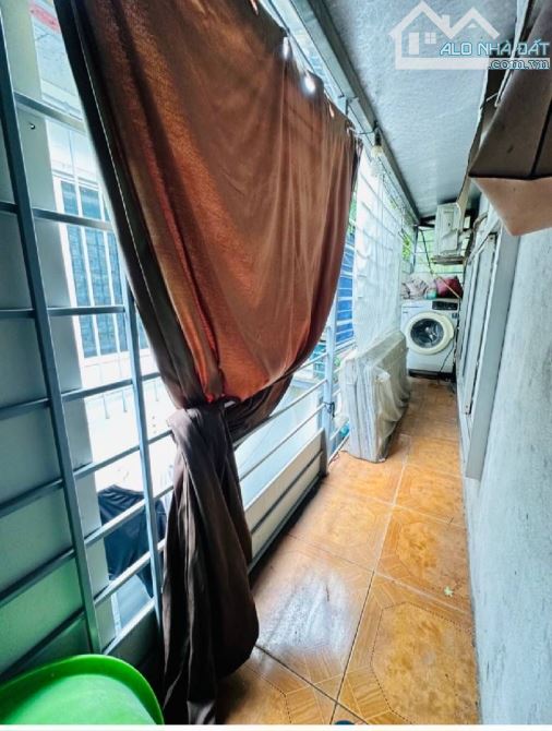 CHỈ HƠN 1.5 TỶ - NHÀ ĐẸP ÂU CƠ - 32M2 - Ở NGAY - 3