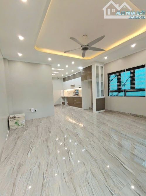 BÁN NHÀ TĐC THẠCH BÀN, LÔ GÓC PHÂN LÔ, GA RA Ô TÔ, THANG MÁY LONG LANH, GẦN HỒ, GIÁ MỀM - 3