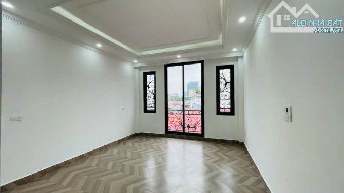 BÁN NHÀ PHÂN LÔ PHÙNG CHÍ KIÊN, CẦU GIẤY - 55M x 7T THANG MÁY - GARA Ô TÔ - KINH DOANH - 3