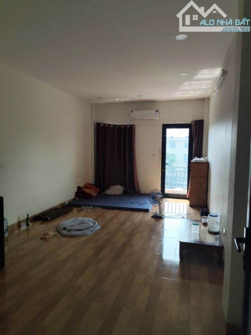 MỜI THUÊ NHÀ LIỀN KỀ PHÂN LÔ VỈA HÈ VẠN PHÚC - 3