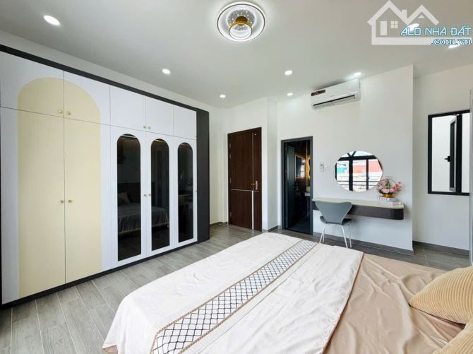 Bán Vila hẻm xe tải 5m đường Bùi Quang Là, P.12, 8,5 x 10, 4 tầng giá 8.59 tỷ tl - 35
