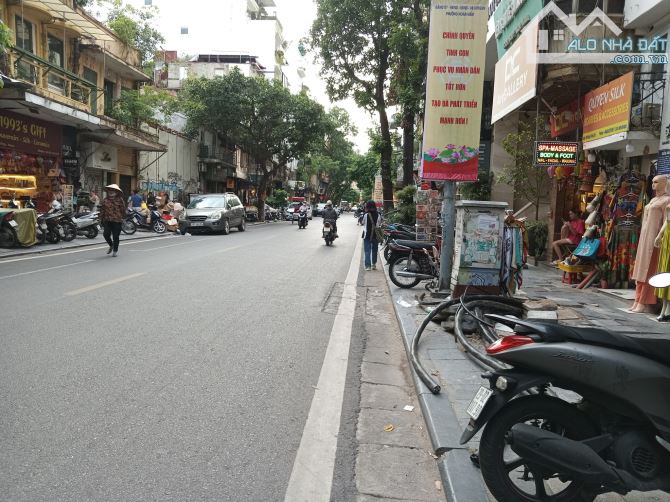 Lãi 1088 tỷ,,, Bán nhà Mặt Phố Hàng Trống, 489m2, MT 15.5m,( Giá Đầu Tư) 279 Tỷ, - 4