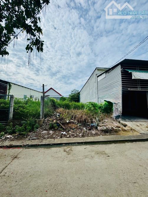 ĐẤT TĐC BẦU GÁO - THỊ TRẤN DIÊN KHÁNH LÔ SẠCH 1,85 TỶ DT : 115m2 ngang 5m - 4