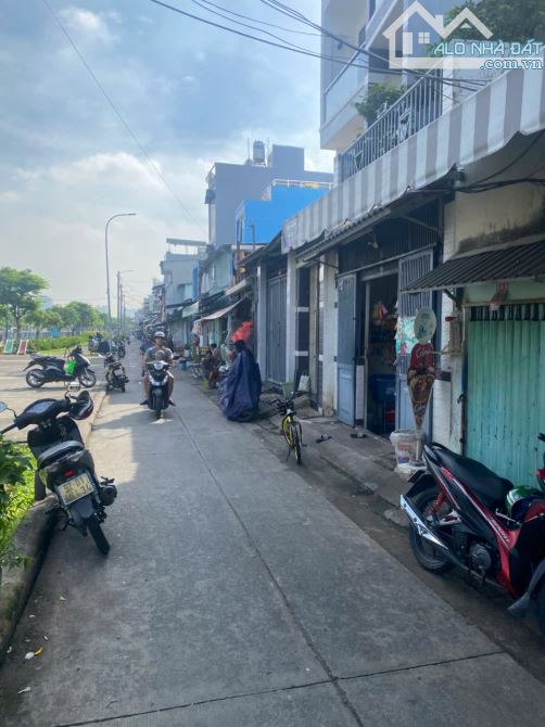 HOT, CẦN BÁN GẤP MẶT TIỀN ĐƯỜNG Ụ CÂY [P10, Q8] DT:25.7M2 (3.8 X6) 2PN, 1 WC CHỈ 2.5 TỶ - 4