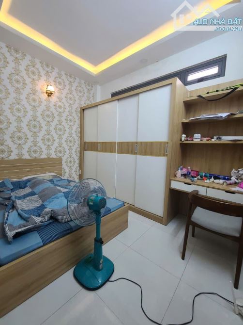 BÁN GẤP NHÀ PHỐ 5 TẦNG XE Ô TÔ NẰM TRONG SÂN KHU PHÂN LÔ VIP LÊ ĐỨC THỌ P13 QUẬN GÒ VẤP - 4