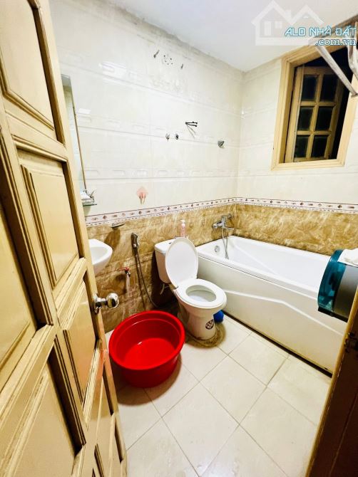 Vũ Ngọc Phan, 45m, 6ngủ, Ô tô tránh, Mặt ngõ thông, Kinh doanh tốt, Sổ vuông vắn, Nhà đẹp - 4