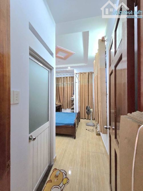 Bán nhà căn góc 3 mặt hẻm 64m2x 2tầng HXH, lk45,bhhb, bình tân, shr, không qh, chỉ 4.x tỷ - 4