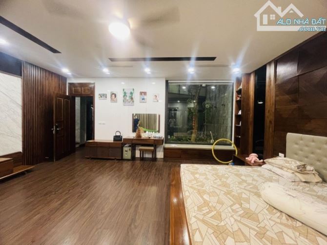 Bán gấp Phân lô MỄ TRÌ, NAM TỪ LIÊM 95m2, 5T, Mt 5m, OTO, T. Máy, Kinh Doanh, Nhỉnh 38 tỷ - 4