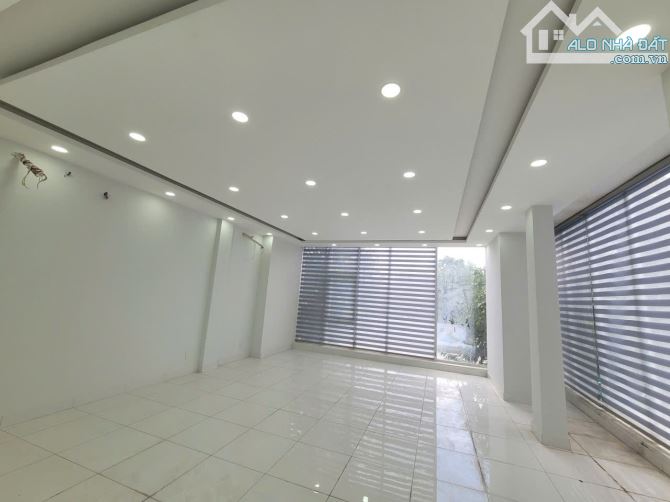 Nhà Phố Lô Góc 4Tầng Thang Máy MT Lê Lợi Sát TT HC Mới BD CS 2 TP HCM - 4