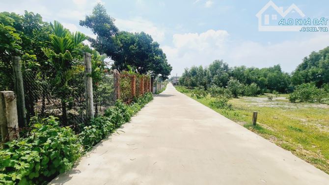 Bán 20m x 43m đất thổ cư Tân Phước - TX LaGi giá rẻ nhất 3.75tr/m2 - 4