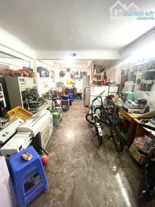 TRẦN CUNG CẦU GIẤY NHÀ ĐẸP DÂN XÂY, 5TẦNG DT30M, MẶT NGÕ THÔNG KINH DOANH, Ô TÔ ĐỖ CỬA. - 4
