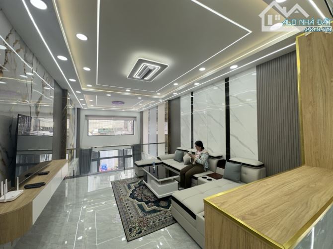 BÁN NHÀ SIÊU PHẨM ✨NHÀ MẶT TIỀN NỘI BỘ TRUNG MỸ TÂY 19 QUẬN 12, DT 100M²(4×25) - 2