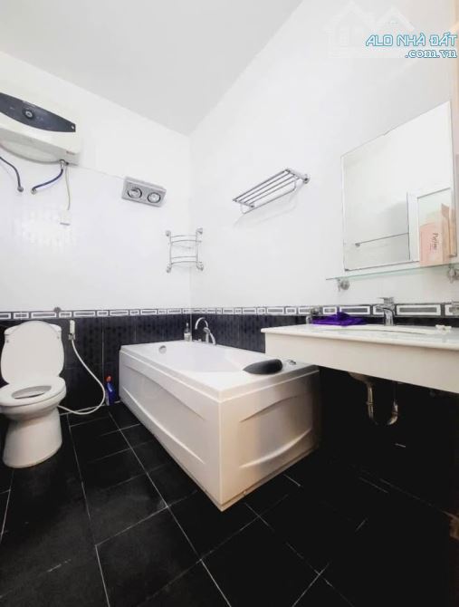 SIÊU HIẾM, HƠN 8 TỶ - 74M BÁN NHÀ DÂN XÂY CHỢ NGỌC THỤY, LONG BIÊN - NGÕ THÔNG, GẦN Ô TÔ - 4