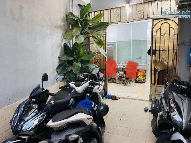 Bán nhà Lê Quang Định - TT Bình Thạnh - 61m2 - hẻm xe hơi - sàn BTCT - Chỉ 6,6 tỷ - 4