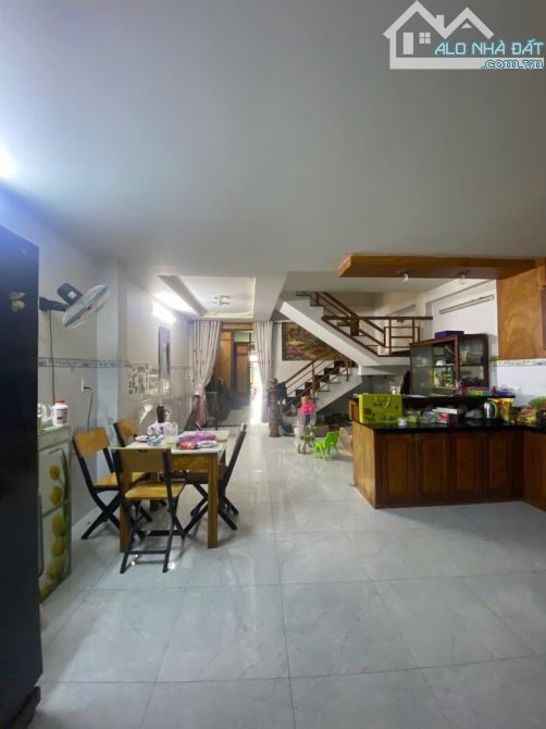 Nhà Gần Tu Viện Khánh An , 4 tầng, ngang 5,4*27, 5phòng ngủ - 4