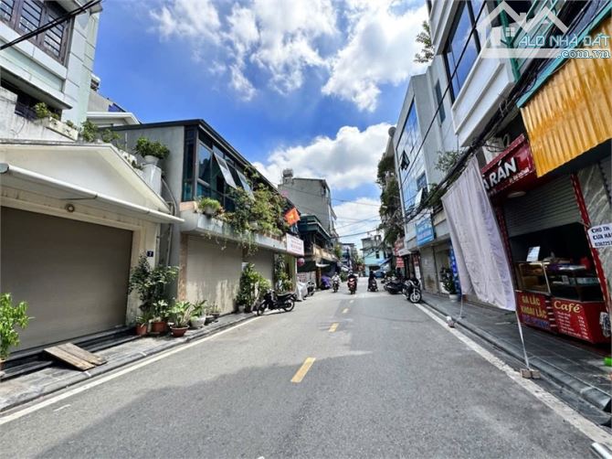 🏡 BÁN NHÀ VIỆT HƯNG – NGÔ GIA TỰ – 40M² – 6 TẦNG – 7,9 TỶ – NHÀ ĐẸP Ở NGAY, GẦN Ô TÔ - 4