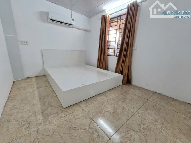 NHÀ  XUÂN PHƯƠNG  NGÕ NÔNG, DÒNG TIỀN MỖI NĂM HƠN 200T, KHU VỰC GIÁ THAY ĐỔI TỪNG NGÀY 46M - 4