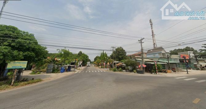 Bán đất 360m2 ngang 10m có 200m2 TC giá 700tr bao toàn bộ phí, ngay Trường cấp 2 - 4