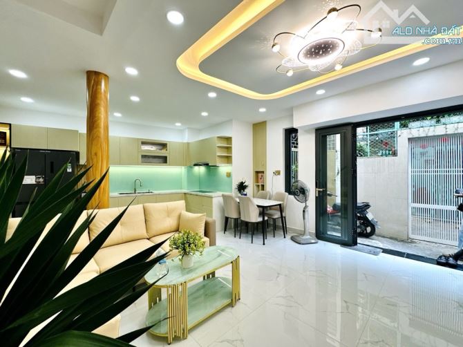 Gấp bán giảm ngay 300tr! Nhà đẹp lung linh Lê Văn Sỹ, ngang lớn 7.3m, 4 tầng, nội thất đẹp - 4