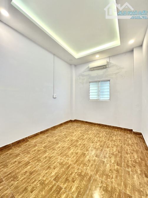 HẺM NHỰA MỘT TRỤC XE HƠI TỚI NHÀ - TRUNG TÂM NGÃ TƯ PHÚ NHUẬN - 47M2 SỔ A4 - KO QUY HOẠCH - 4