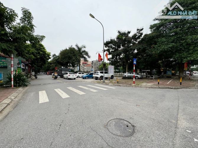 15.8 Tỷ/105 M2/5 m tiền/ Giang Biên/ Ô tô chánh - 4