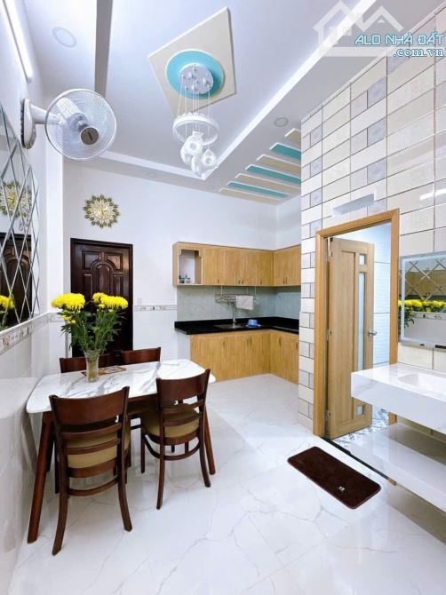 Bán nhà ngay Lê Lợi, Gò Vấp. 60,2m2, sổ riêng, gần đại học Công Nghiệp/ Giá chỉ 4 tỷ 350tr - 4