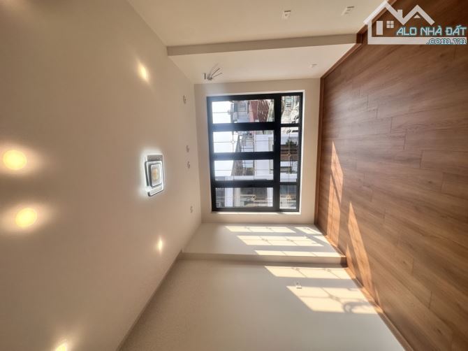 Nhà Đẹp Thạch Bàn/ 16.5 Tỷ/78/82 M2 nhà 6 Tầng/ Ô tô chánh - 4