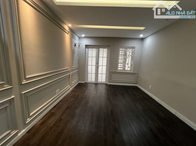 BÁN NHÀ MẶT TIỀN KD NGUYỄN TRỌNG TUYỂN - 5 TẦNG -  PHÚ NHUẬN  - 62M2 - 18 TỶ - 4