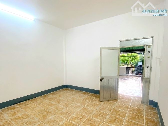 Cho thuê nhà 1 lầu 2 phòng ngủ hẻm Hoàng Sa, Tân Bình - 4